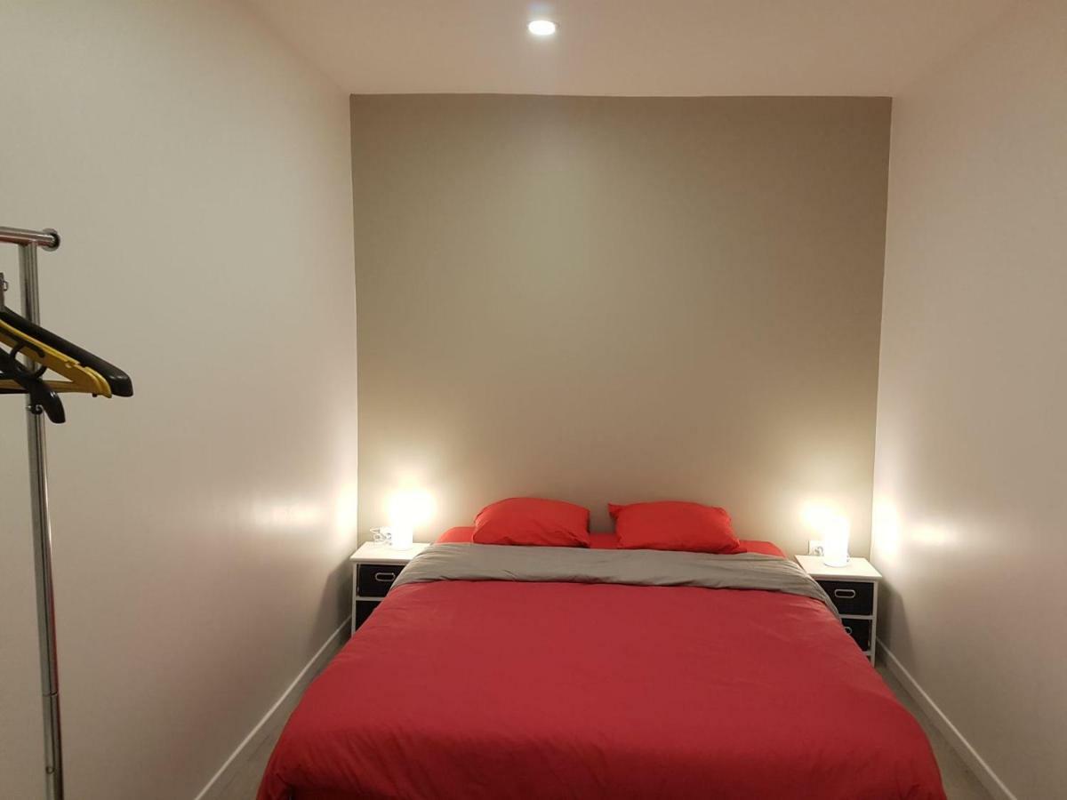 Appartamento 2 Pièces au coeur du quartier branché du port Nizza Esterno foto