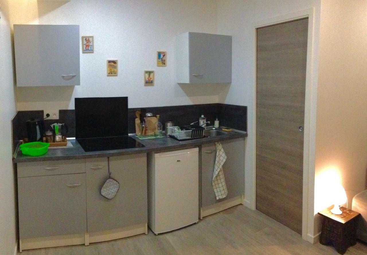 Appartamento 2 Pièces au coeur du quartier branché du port Nizza Esterno foto